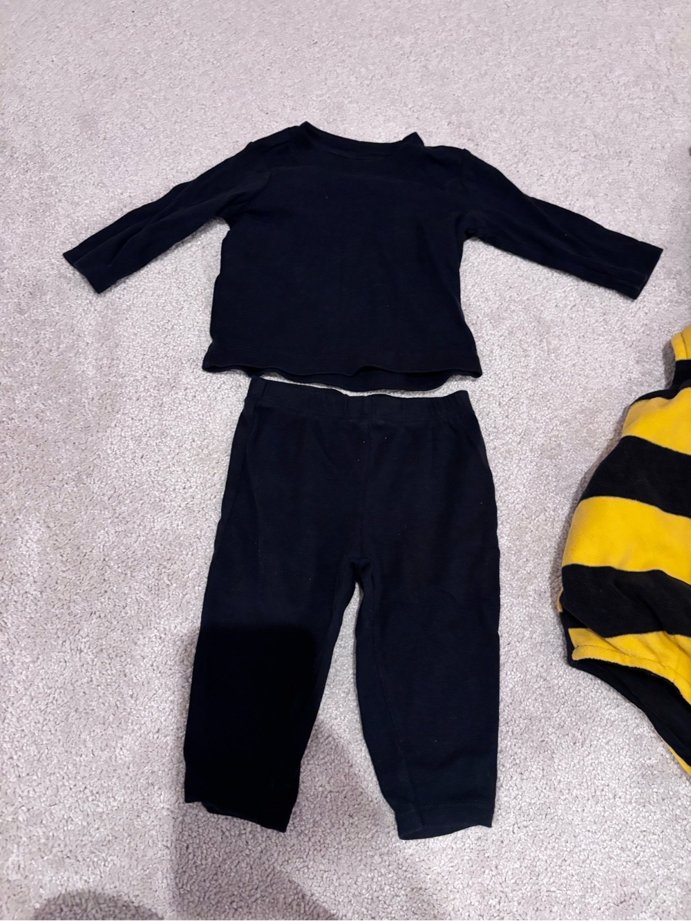 Carter's Baby Bee Costume Set - Black & Yellow 3-6 months - Picture 3 of 6